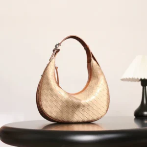Fashionable Korean-style Large-capacity Leather Handbag